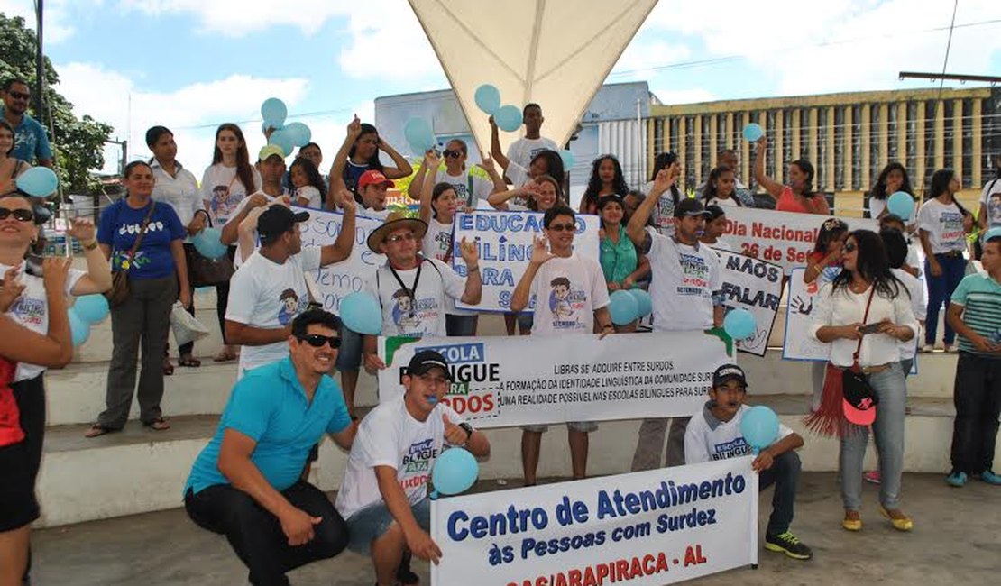 Arapiraca realiza caminhada para celebrar o Dia Nacional do Surdo