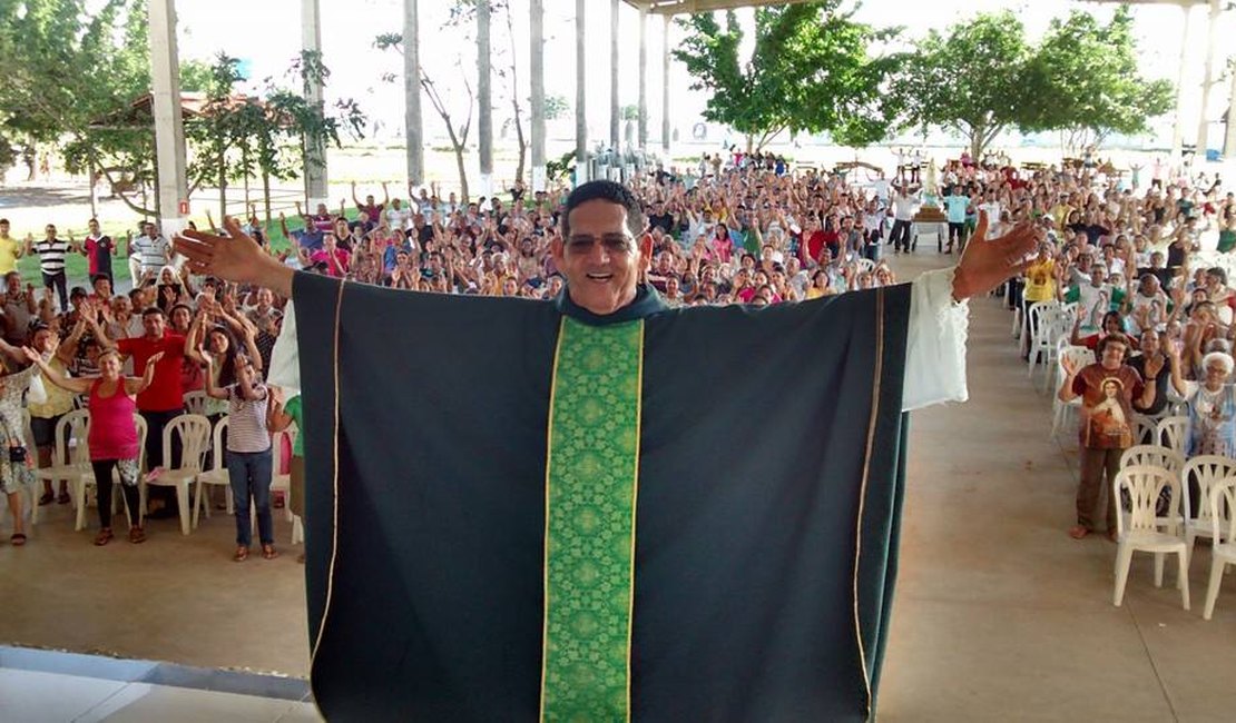 Padre Murilo será transferido de Arapiraca para a paróquia de Teotônio Vilela