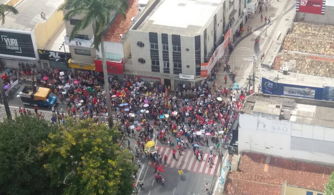 Grupamento Aéreo realiza monitoramento das manifestações no Agreste de AL