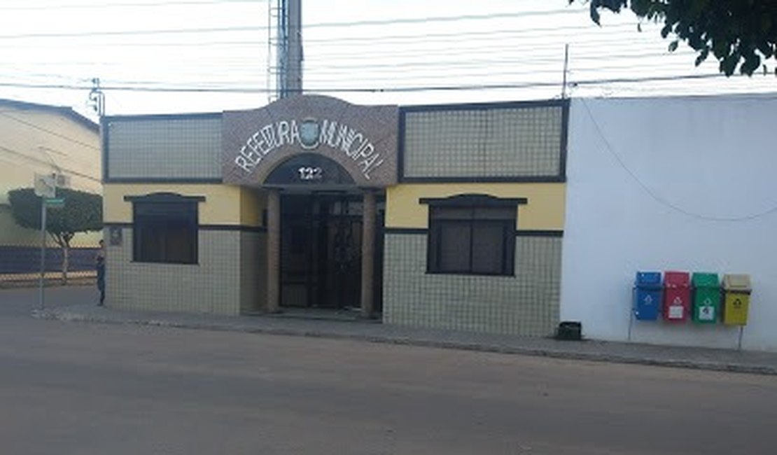 Salários de nível superior iguais aos de gari: ex-prefeito e Conselho de Assistência Social criticam edital do concurso de Craíbas