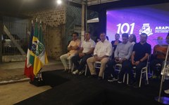 Entrega de pavimentação de ruas no bairro Jardim Tropical