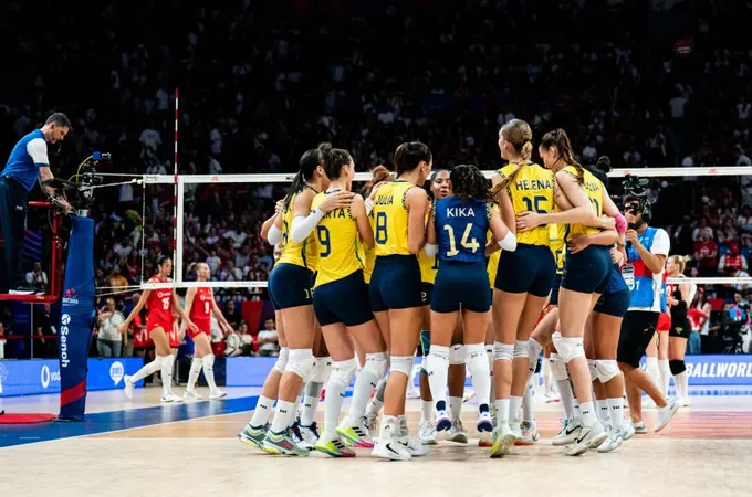 Brasil vence novamente a França e avança às semifinais do Mundial de vôlei