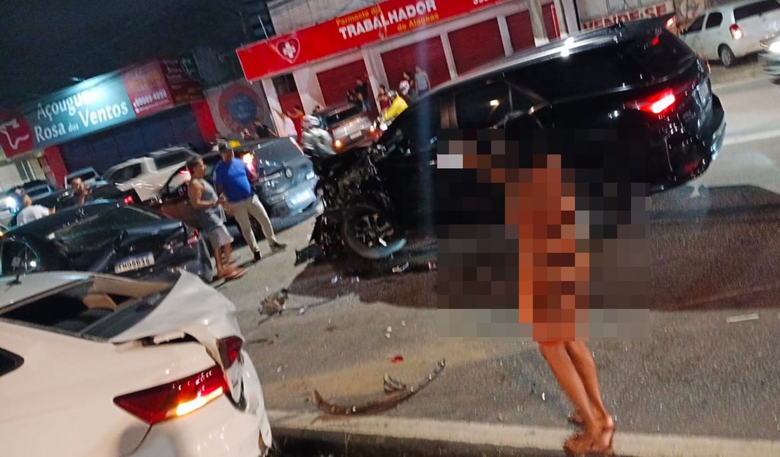 VÍDEO. Condutor realiza manobras perigosas antes de provocar acidente na Fernandes Lima