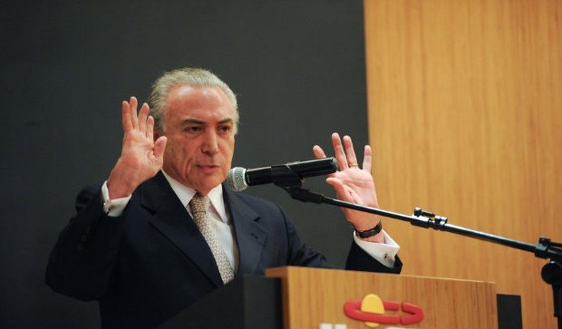 Câmara deve abrir processo de impeachment contra Temer, diz ministro do STF