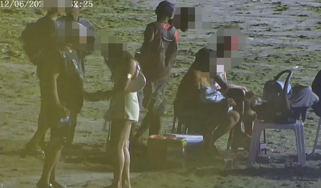 Videomonitoramento ajuda PM a prender trio que vendia drogas na Ponta Verde