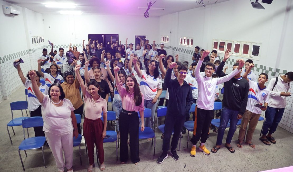 Palestras do MPAL em escolas do Jacintinho conscientizam estudantes sobre prevenção e enfrentamento da violência contra a mulher