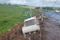 Caminhonete colide em poste de alta tensão e derruba transformador na AL-110, em Arapiraca