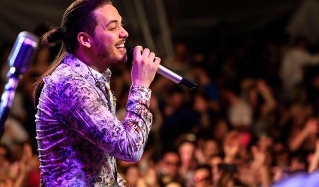 Wesley Safadão é atacado por fãs por não atender pedido de criança com câncer