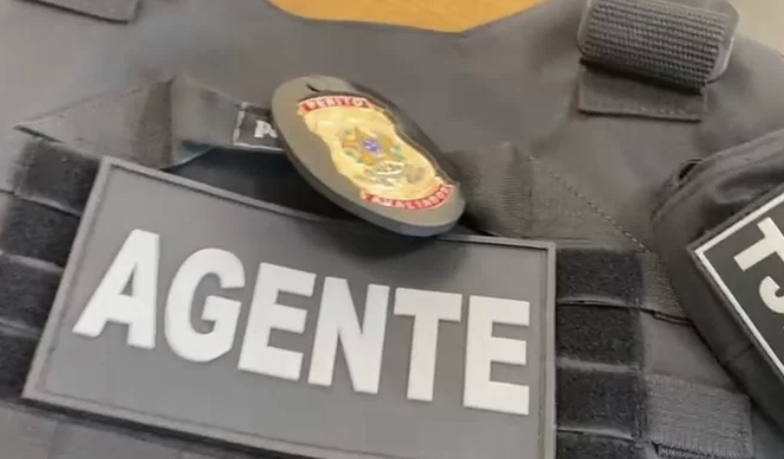 Homem é preso após se passar por policial para postar foto