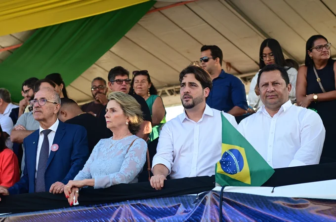 Desfile de Sete de Setembro em Penedo é sucesso histórico e se torna um dos mais assistidos de Alagoas