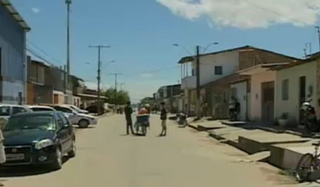 Criança é encontrada morta dentro de casa e irmão foi apreendido como suspeito