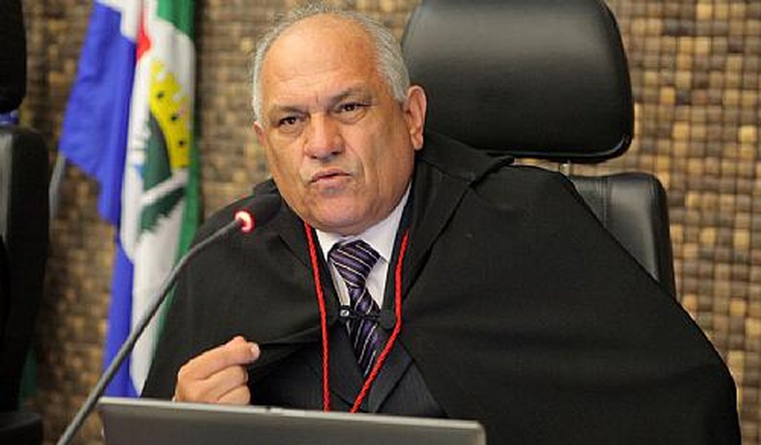 Desembargador Otávio Praxedes é eleito presidente do TJ de Alagoas