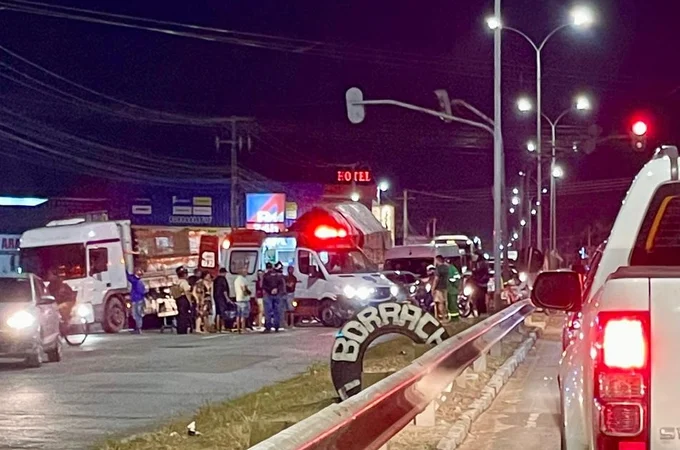 Colisão entre motocicletas deixa três pessoas feridas em Arapiraca