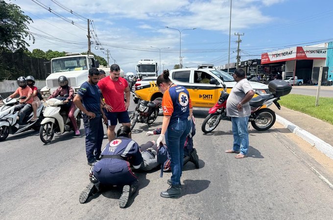 Colisão entre moto e cinquentinha deixa mulher ferida em Arapiraca