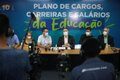 Servidores da educação terão quatro salários reajustados ainda em 2021, anuncia Renan Filho