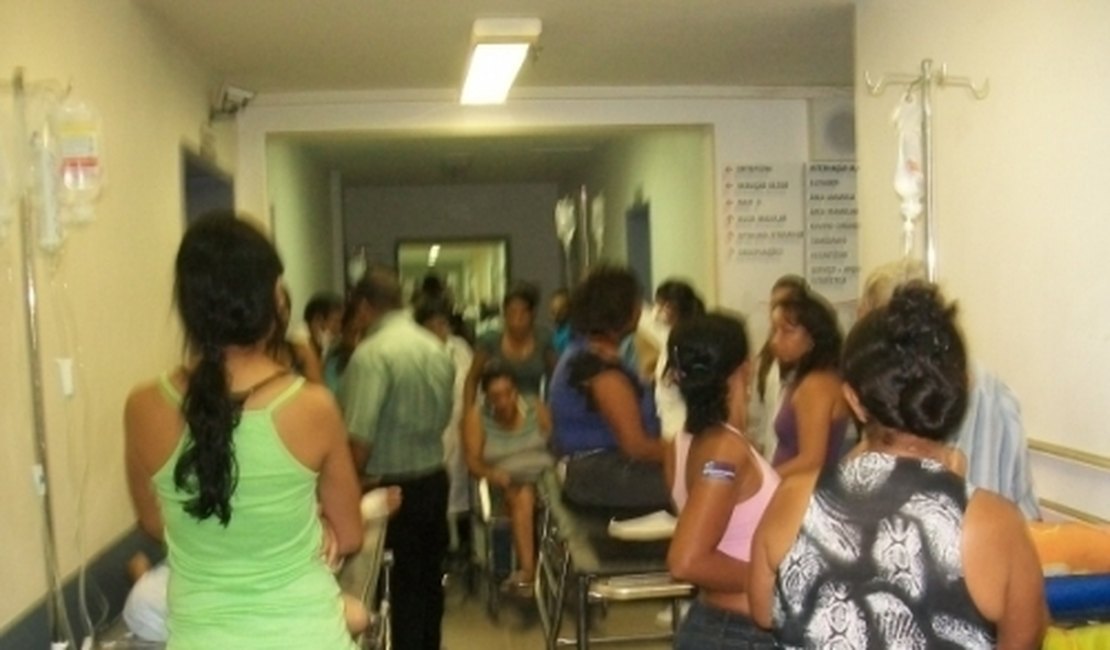 Epidemia de dengue lota enfermaria de hospital do Sertão