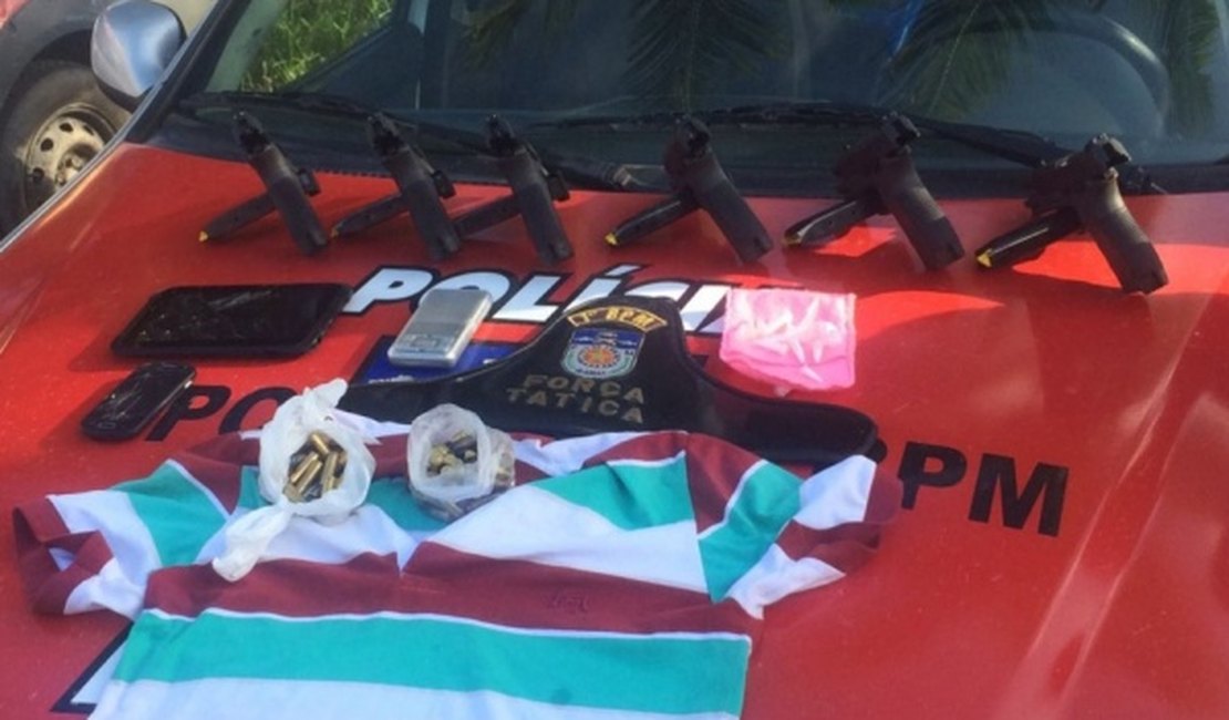 Polícia prende homem com pistolas de uso restrito compradas pela internet, em AL