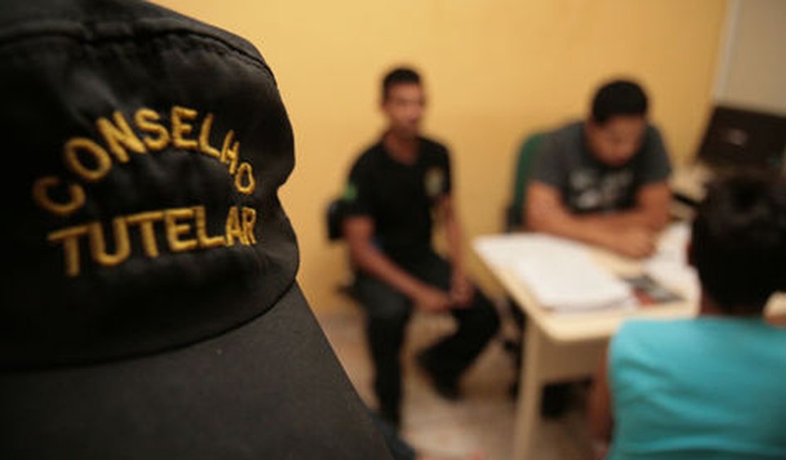 Suspeitos de compra de votos na eleição para conselheiro tutelar são detidos em Maceió
