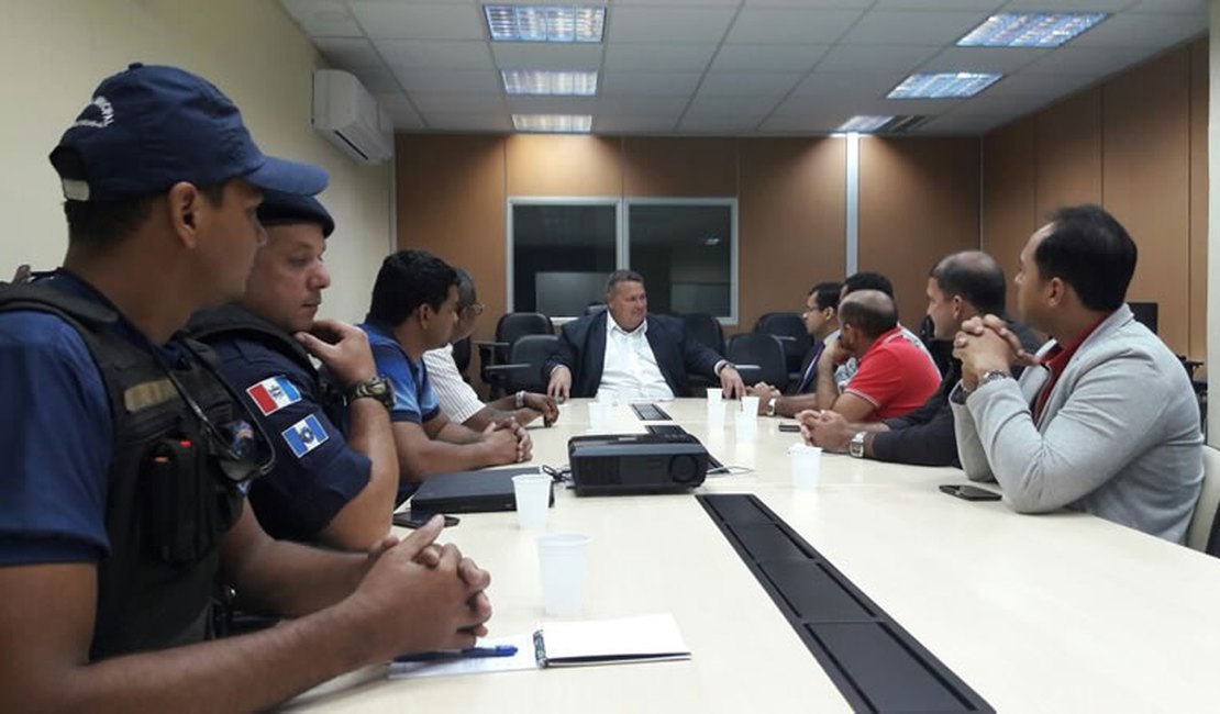 Guarda Civil de Girau do Ponciano participa de reunião com Secretário de Segurança Pública
