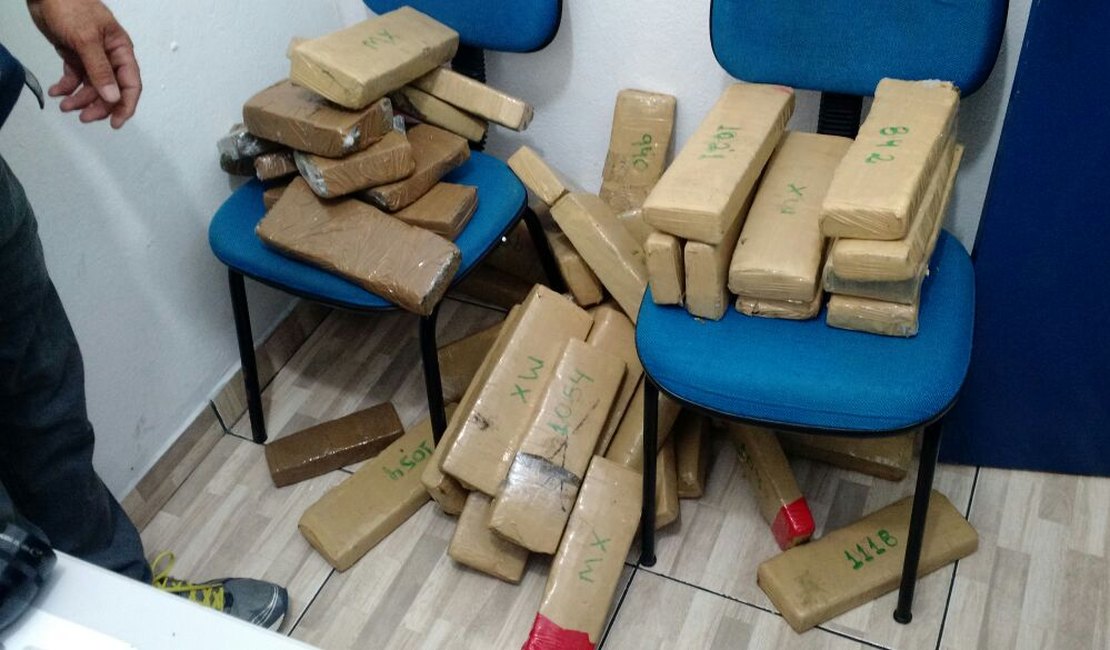 Polícia apreende cerca de 57 quilos de maconha destinados à Arapiraca