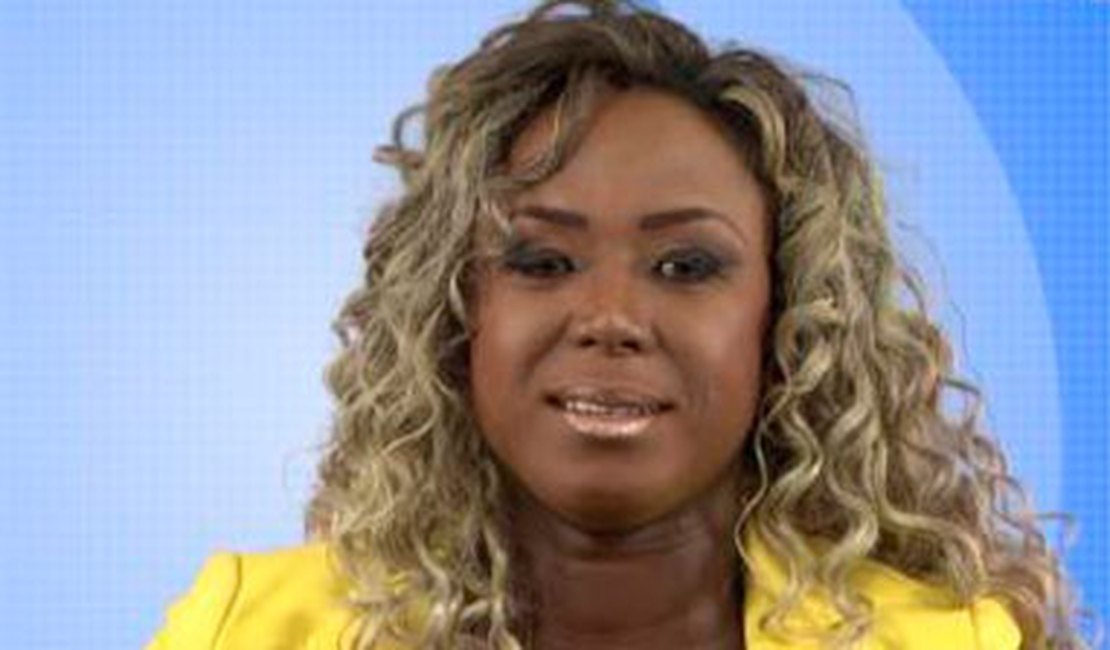 Ex-‘BBB’ Adélia esclarece notícia sobre quebra de contrato com a Globo