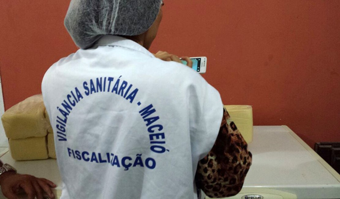 Vigilância Sanitária apreende 120kg de alimentos em pizzarias de Maceió