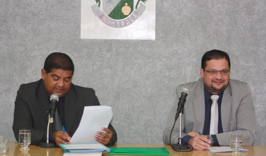 Câmara Municipal de Arapiraca realiza sessão depois da ocupação de cinco dias por estudantes