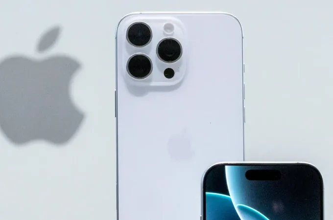 Apple deve lançar iPhone 17 e encerrar venda de modelos antigos; veja
