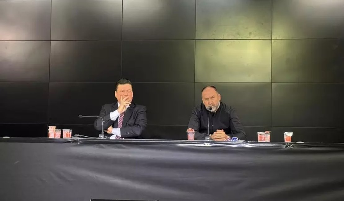 Augusto Melo descarta renunciar à presidência do Corinthians