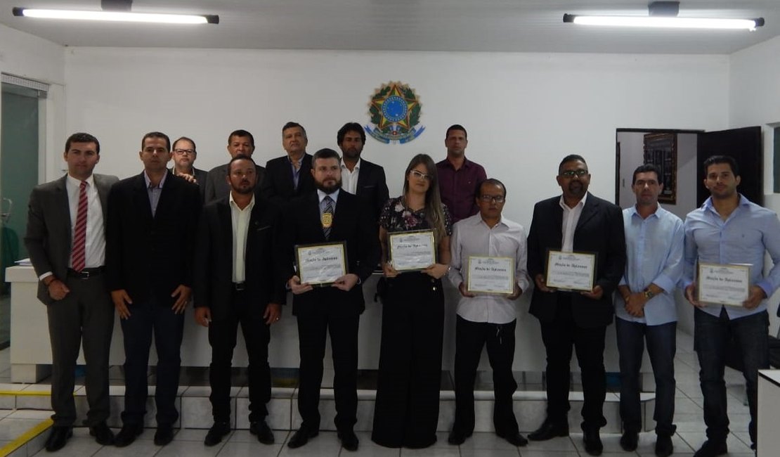 Delegado Thiago Prado e equipe são homenageados em Craíbas