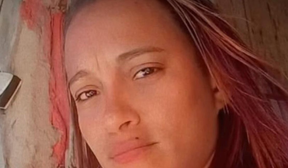Mulher é assassinada com 14 tiros, dentro de casa na parte alta de Maceió