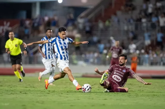 Em jogo com cinco gols, CSA é derrotado pelo Caxias na Série C do Brasileiro