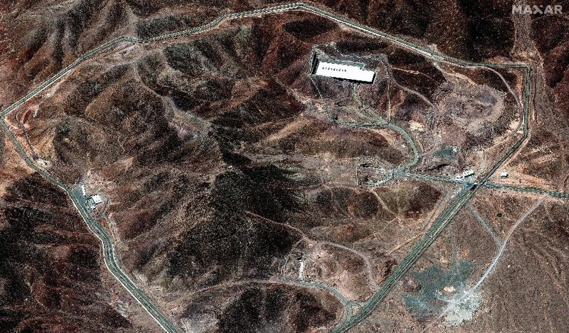 EUA atacam usinas nucleares do Irã em ação conjunta com Israel; tensão cresce no Oriente Médio