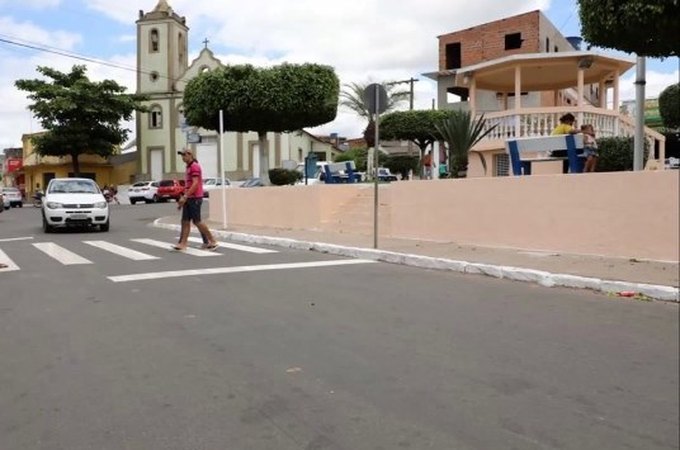 Jovem é preso por matar professor com golpes de canivete e ocultar corpo em canavial em São Sebastião