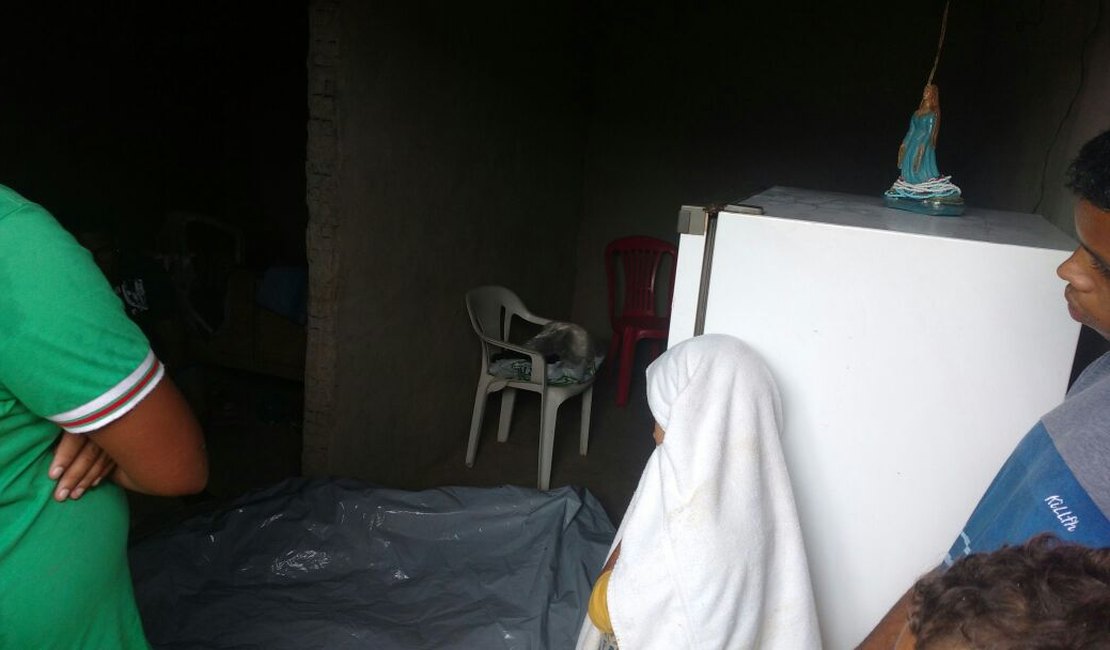 Homem leva choque em geladeira e morre na zona rural de Arapiraca