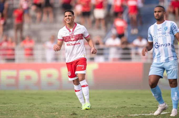 CRB vence e afunda o Paysandu na lanterna da Série B
