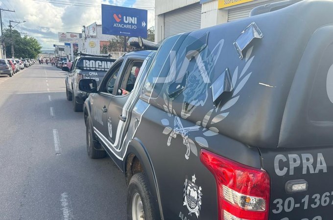 Cliente é morto a tiros em uma auto mecânica no Centro de Arapiraca; funcionário se fere ao tentar fugir