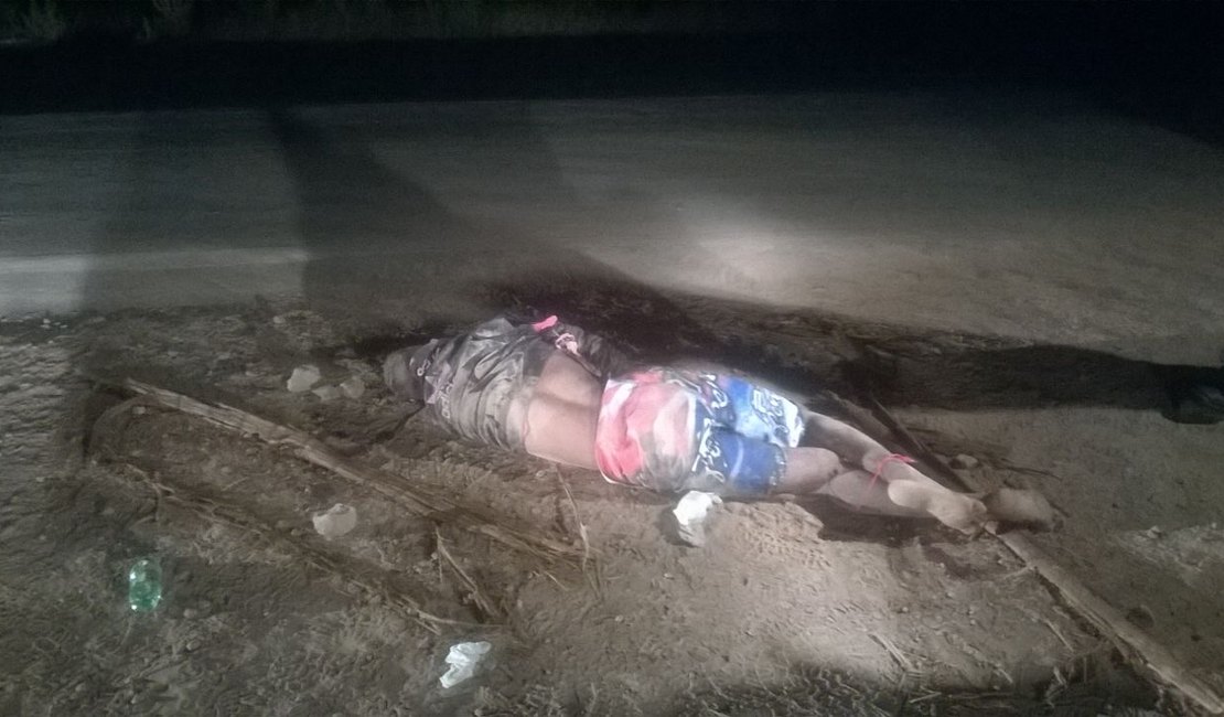 Motociclista morre no Povoado Cadoz, em Limoeiro, após colidir com uma carreta