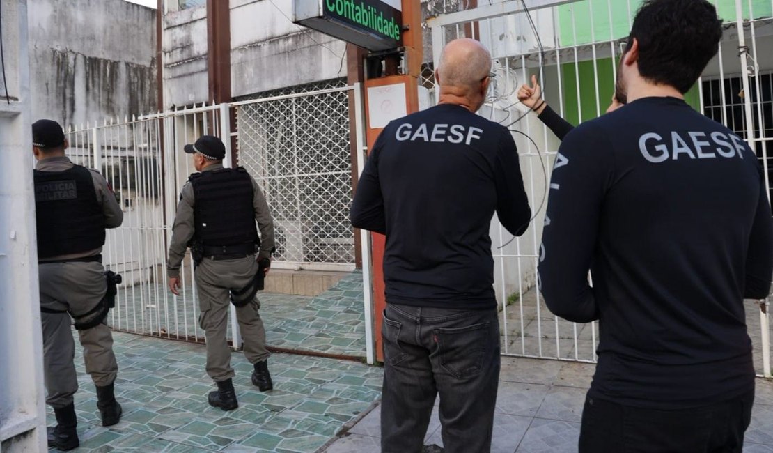 Gaesf realiza operação contra organização criminosa suspeita de fraudes e falsificação em Maceió e Arapiraca