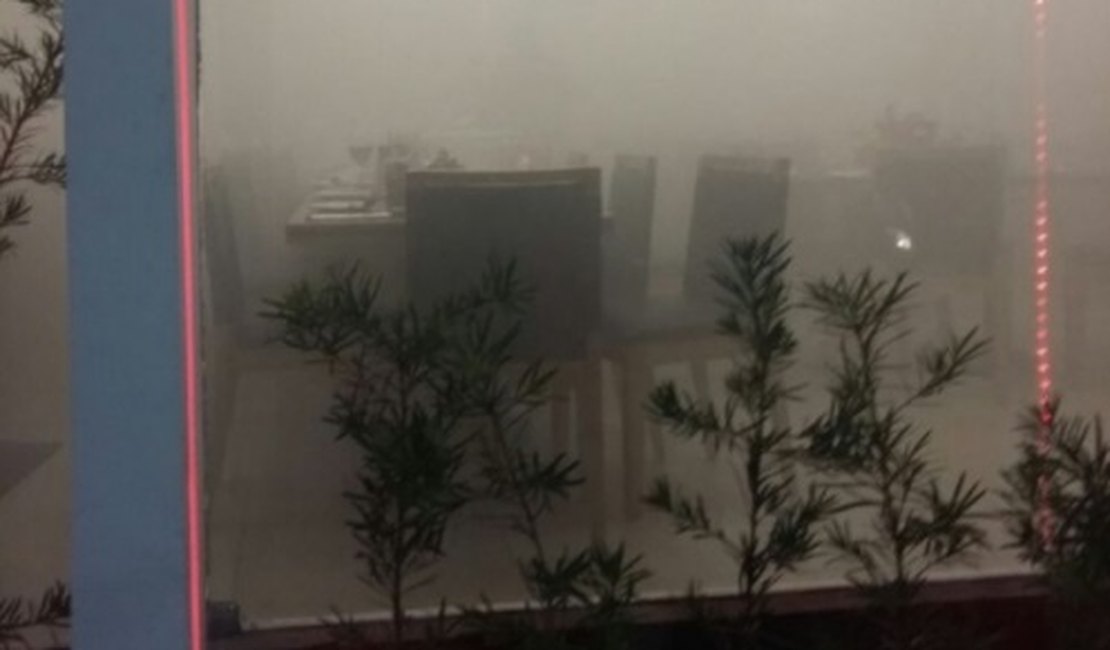 Clientes de churrascaria são hospitalizados após princípio de incêndio