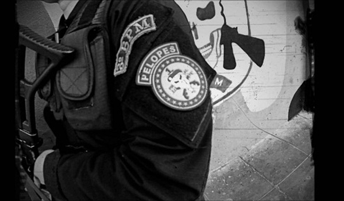 Pelopes prende homem por tentar matar companheira com machado, em Arapiraca