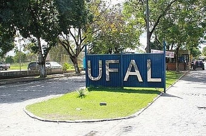 Professores da Ufal aderem à greve nacional e iniciam paralisação a partir de segunda (29)