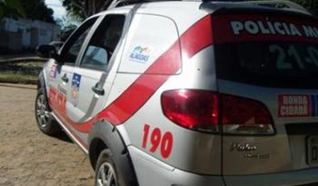 Ladrão arromba estabelecimento no Centro de Arapiraca e furta vários objetos