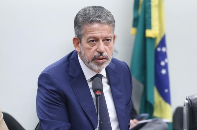 Justiça fiscal: comissão aprova relatório de Arthur Lira sobre projeto que isenta de Imposto de Renda quem ganha até R$ 5 mil