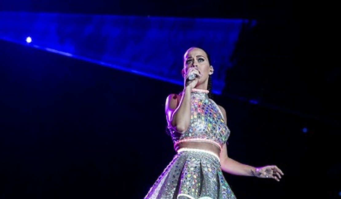 Katy Perry deixa público sem fôlego e encerra Rock In Rio cheia de cores