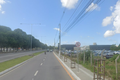 Jovem motociclista fica com suspeita de fratura após colisão em Maceió