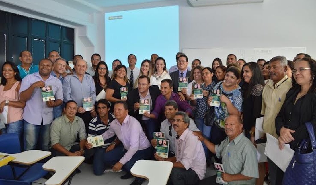 Conselheiros tutelares concluem curso da Defensoria Pública nesta manhã