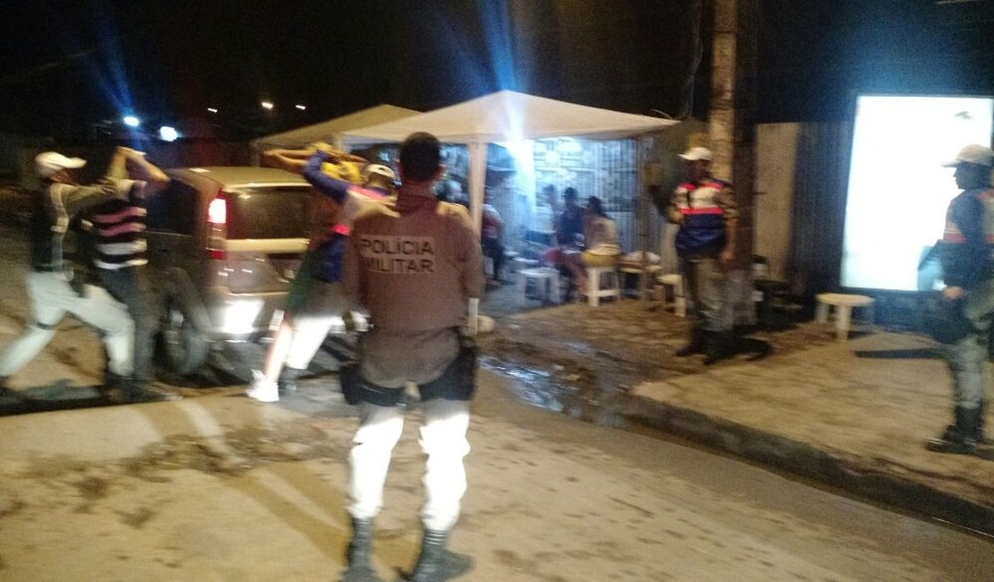 Operação Lei Seca autua 27 condutores e prende 4 motoristas
