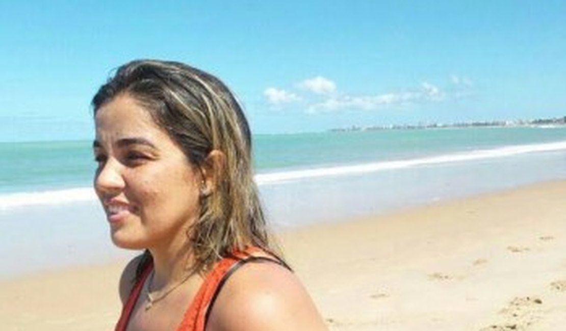 Militar salvou adolescente de afogamento na praia de Jacarecica