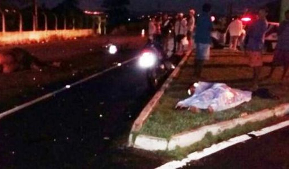 Condutor de motocicleta morre e outro fica ferido após colisão com cavalo, na AL 110